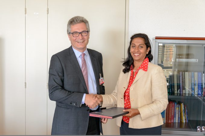 Pictured, left to right, are Argyris Stasinakis (Partner, MarineTraffic) and Shamika Sirimane (Director of UNCTAD’s Division on Technology & Logistics).