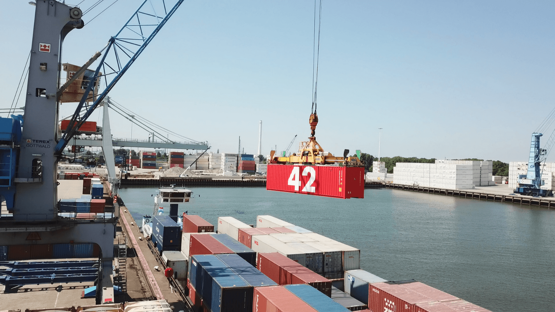 Container 42 in action