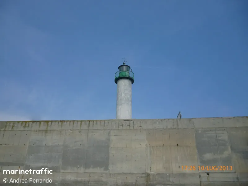Lighthouse Genova-Pra Breakwater