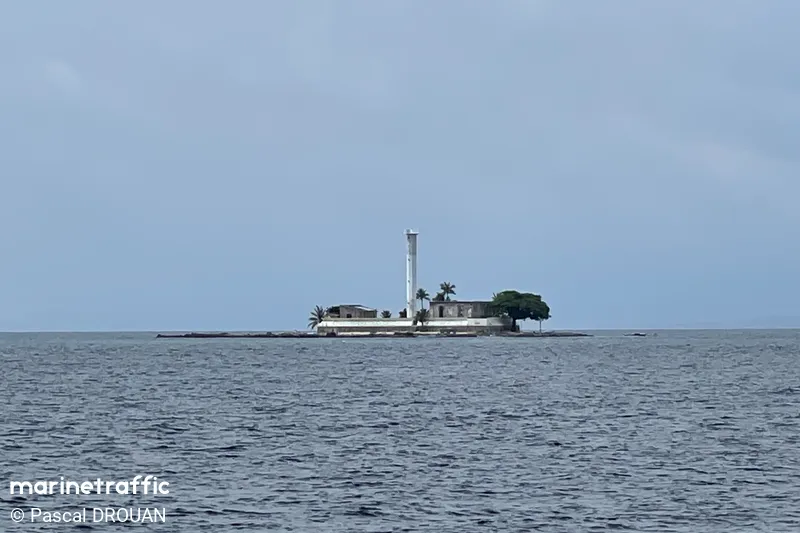 Capitancillo Island 